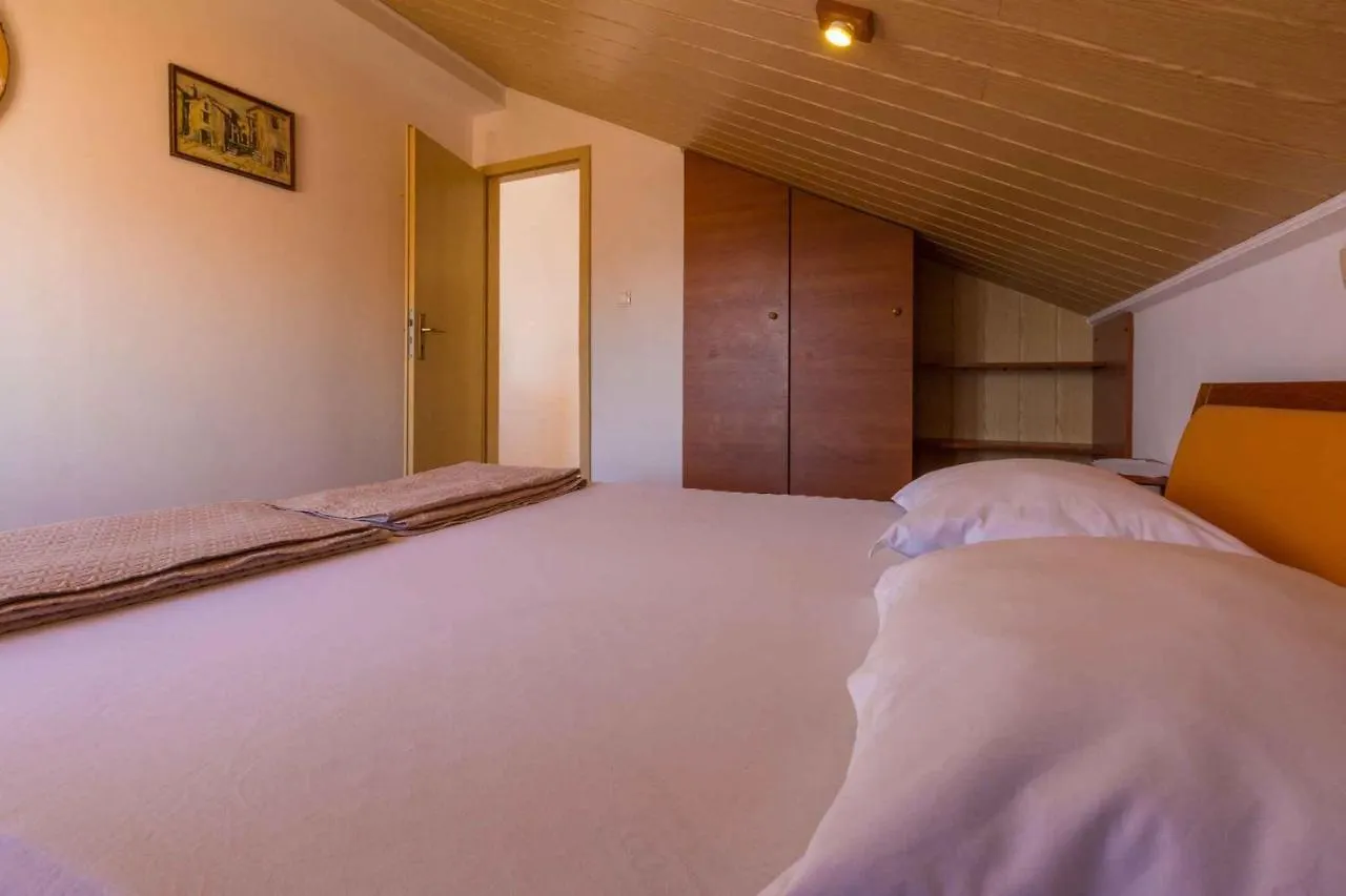 Apartment In Crikvenica 13731